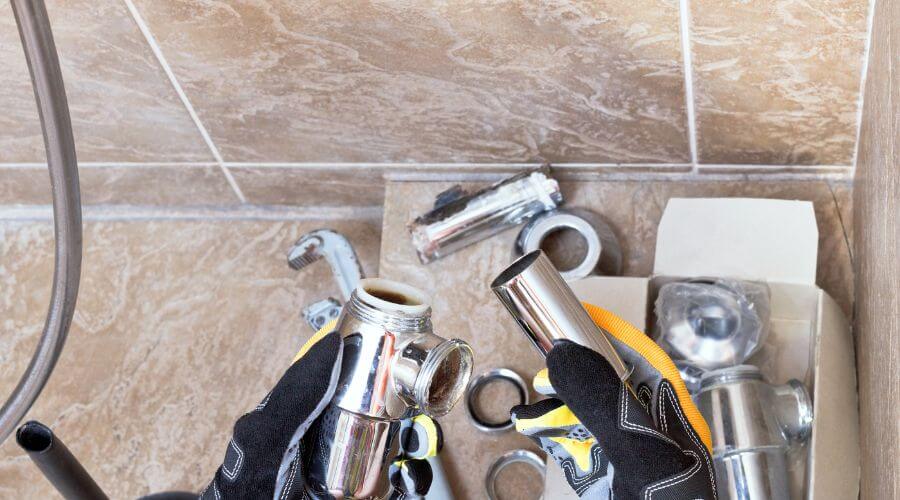 Professional gutter cleaning in Oregon House, CA